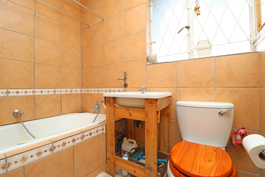 3 Bedroom Property for Sale in Vorna Valley Gauteng