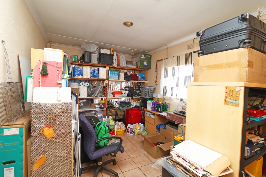 3 Bedroom Property for Sale in Vorna Valley Gauteng