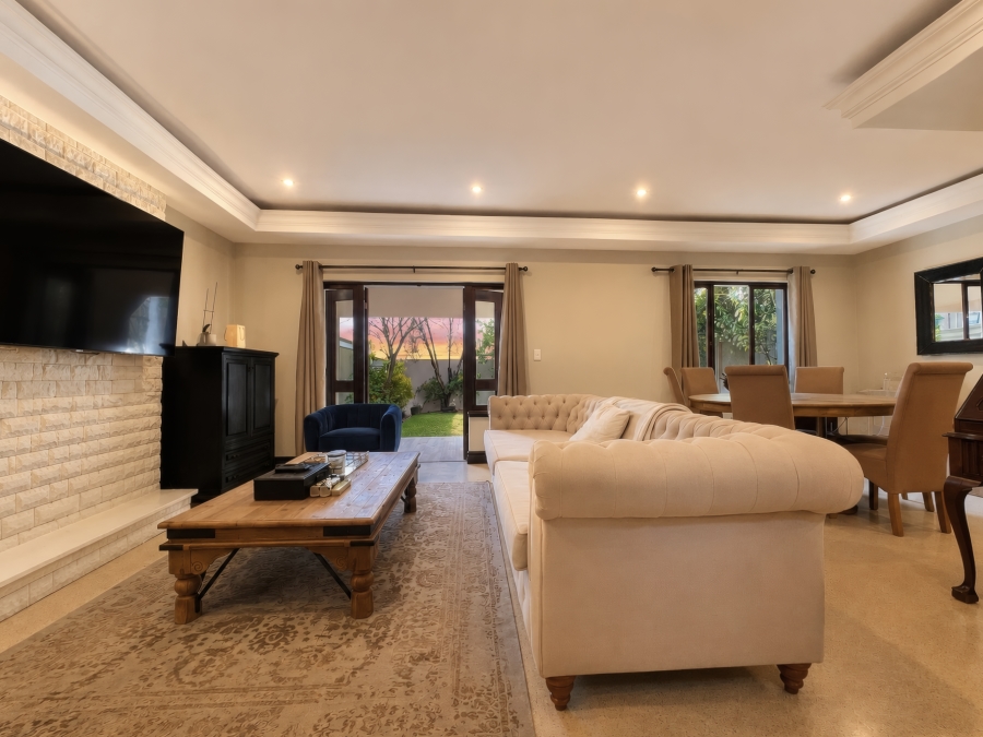 3 Bedroom Property for Sale in Lonehill Gauteng