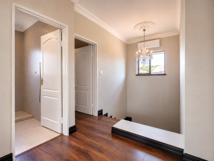 3 Bedroom Property for Sale in Lonehill Gauteng