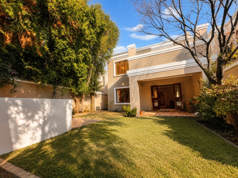 3 Bedroom Property for Sale in Lonehill Gauteng