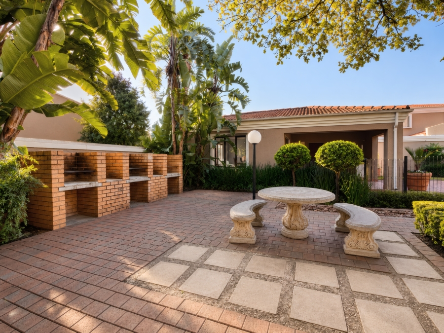 3 Bedroom Property for Sale in Lonehill Gauteng