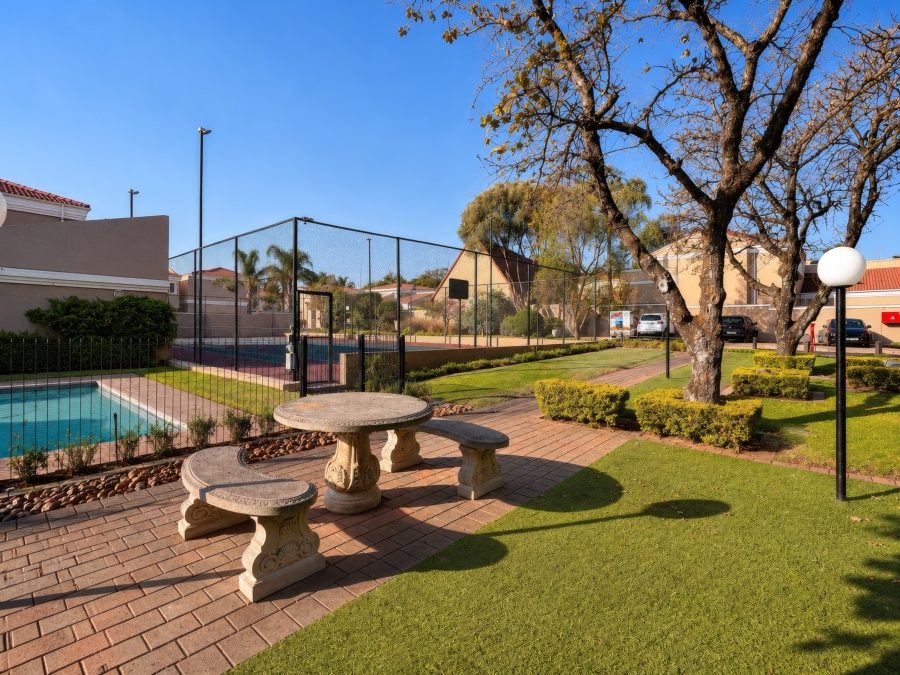 3 Bedroom Property for Sale in Lonehill Gauteng