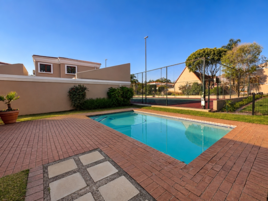 3 Bedroom Property for Sale in Lonehill Gauteng