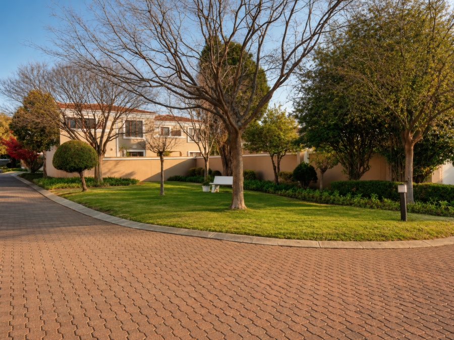 3 Bedroom Property for Sale in Lonehill Gauteng
