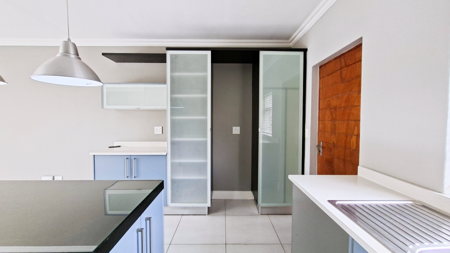 2 Bedroom Property for Sale in Wendywood Gauteng