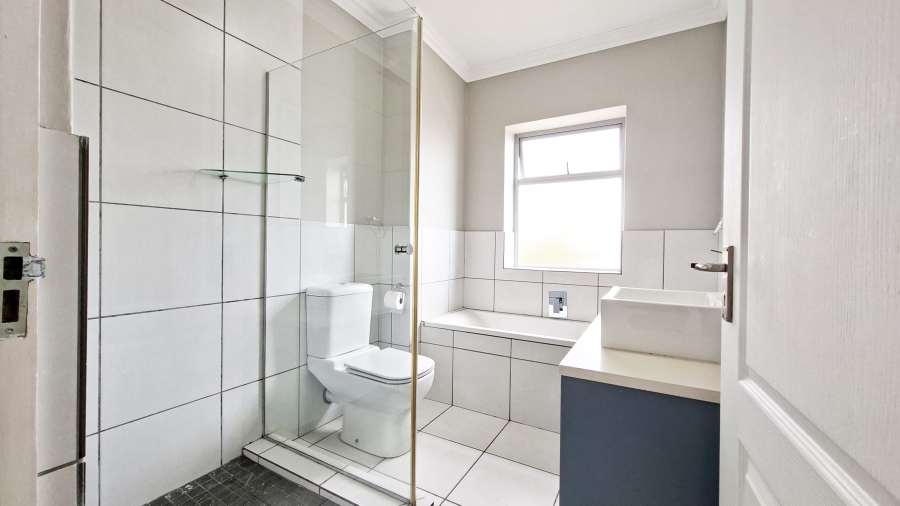 2 Bedroom Property for Sale in Wendywood Gauteng
