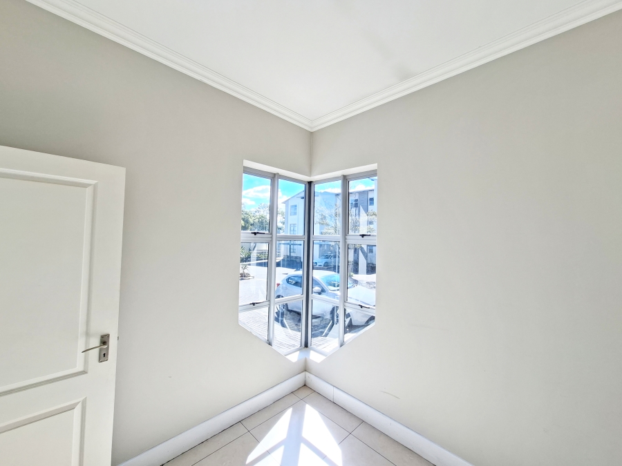 2 Bedroom Property for Sale in Wendywood Gauteng