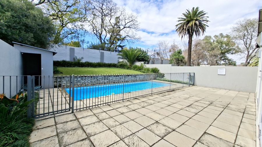 2 Bedroom Property for Sale in Wendywood Gauteng