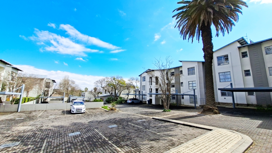 2 Bedroom Property for Sale in Wendywood Gauteng