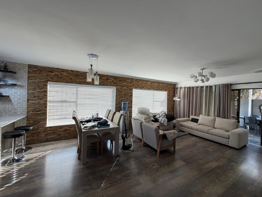 4 Bedroom Property for Sale in Suideroord Gauteng