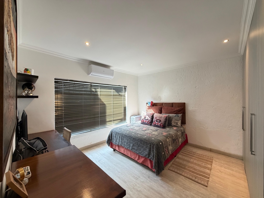 4 Bedroom Property for Sale in Suideroord Gauteng