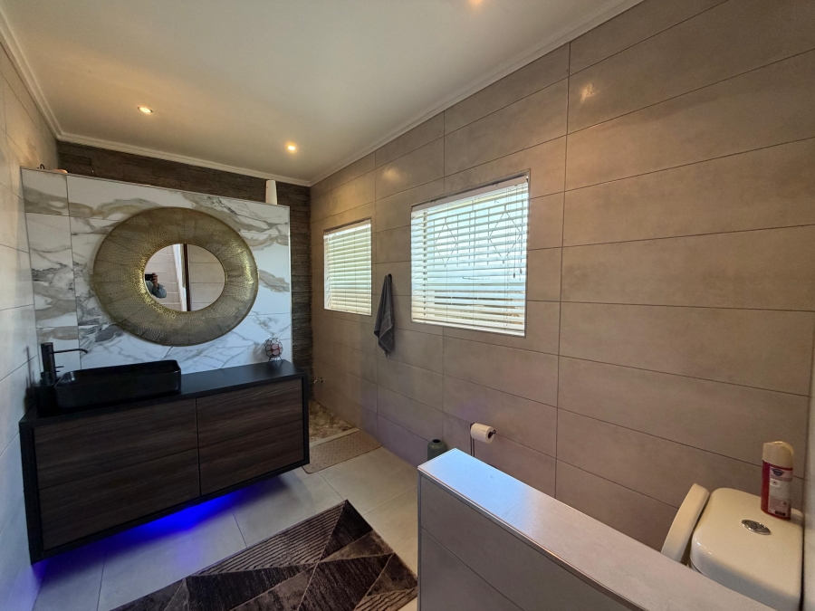 4 Bedroom Property for Sale in Suideroord Gauteng