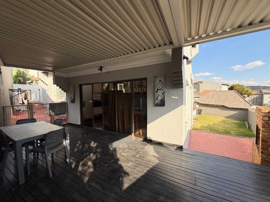 4 Bedroom Property for Sale in Suideroord Gauteng