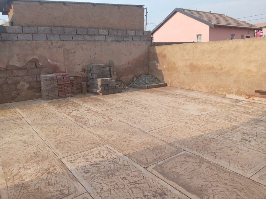 2 Bedroom Property for Sale in Bram Fischerville Gauteng