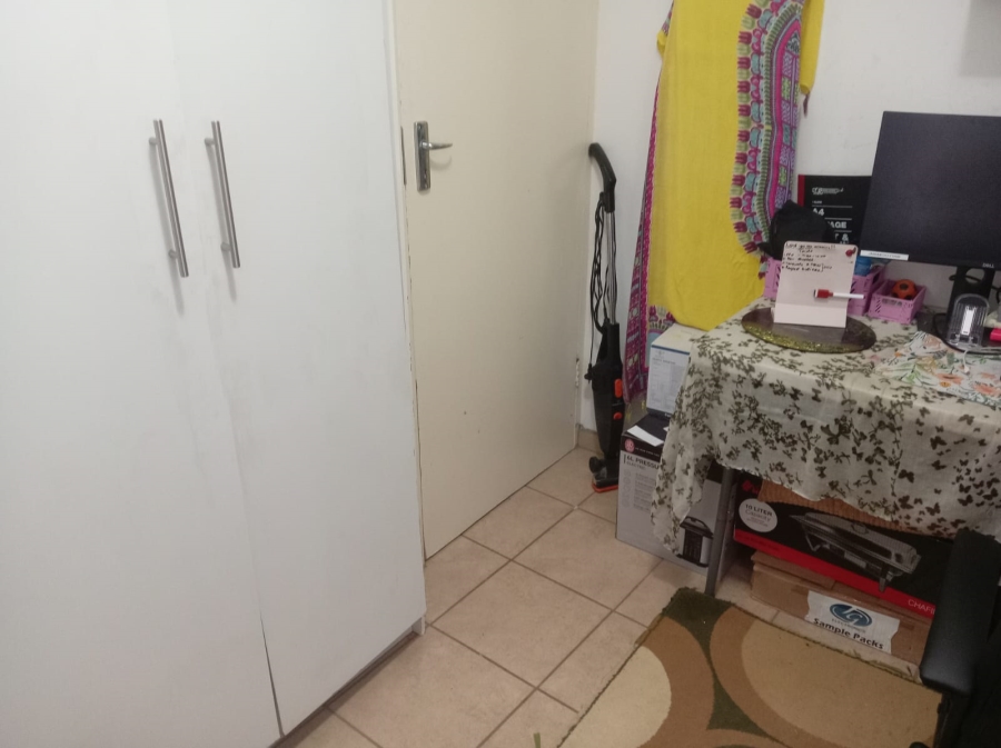 2 Bedroom Property for Sale in Bram Fischerville Gauteng