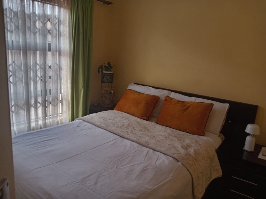 2 Bedroom Property for Sale in Bram Fischerville Gauteng