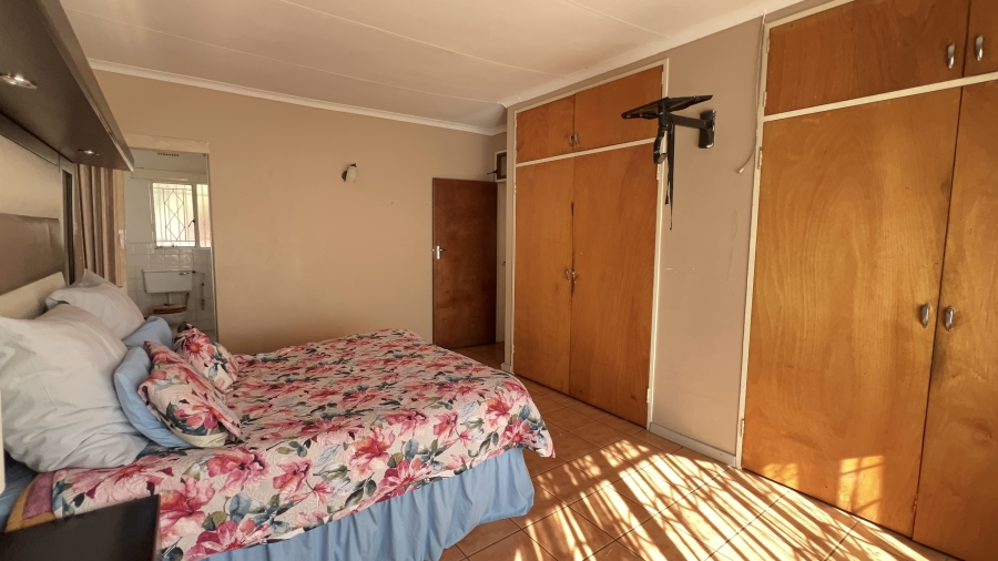 3 Bedroom Property for Sale in Mindalore Gauteng