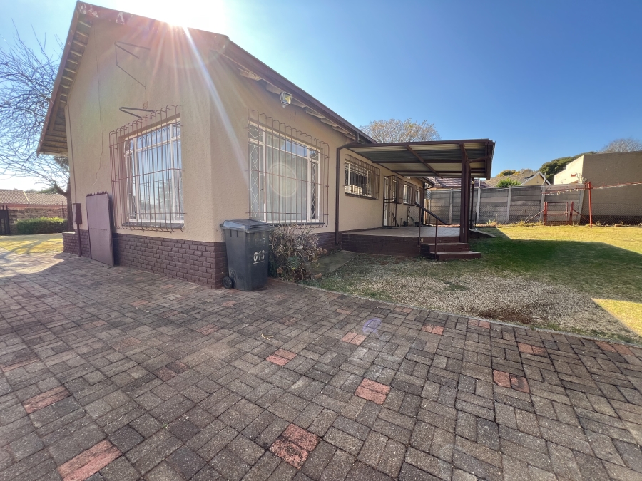 3 Bedroom Property for Sale in Mindalore Gauteng