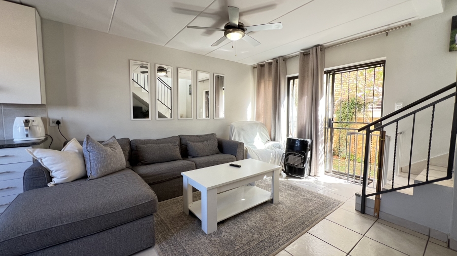 3 Bedroom Property for Sale in Wilgeheuwel Gauteng