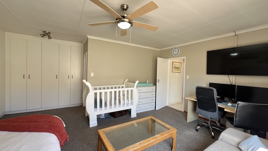 3 Bedroom Property for Sale in Wilgeheuwel Gauteng