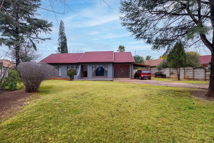 3 Bedroom Property for Sale in Groeneweide Gauteng