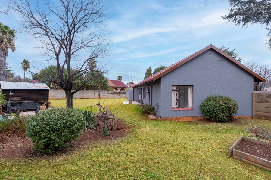 3 Bedroom Property for Sale in Groeneweide Gauteng