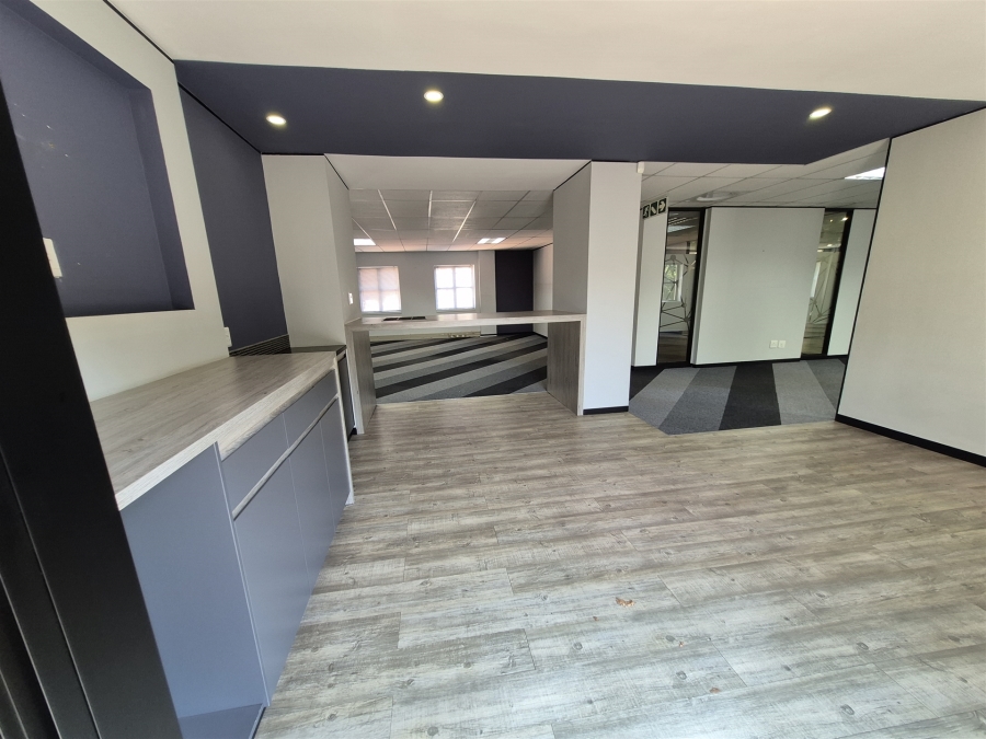 To Let Commercial Property for Rent in Hyde Park Gauteng