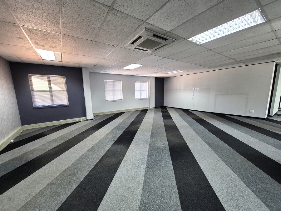 To Let Commercial Property for Rent in Hyde Park Gauteng