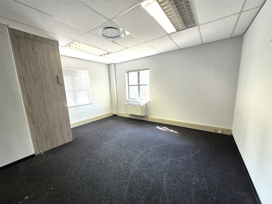 To Let Commercial Property for Rent in Hyde Park Gauteng