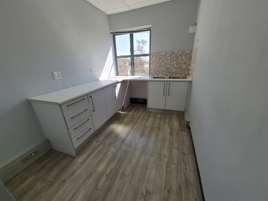 To Let Commercial Property for Rent in Hyde Park Gauteng
