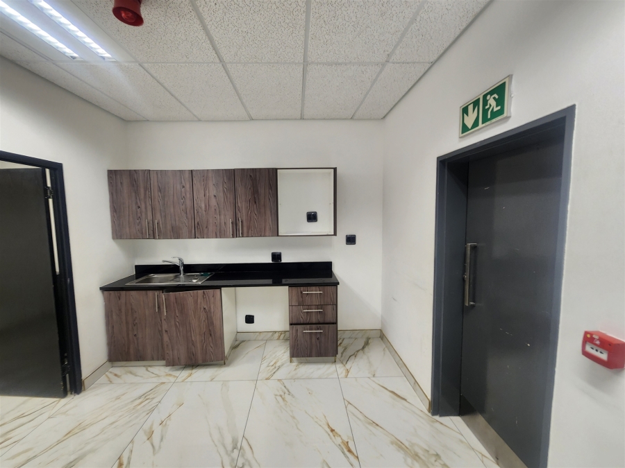To Let Commercial Property for Rent in Sandhurst Gauteng