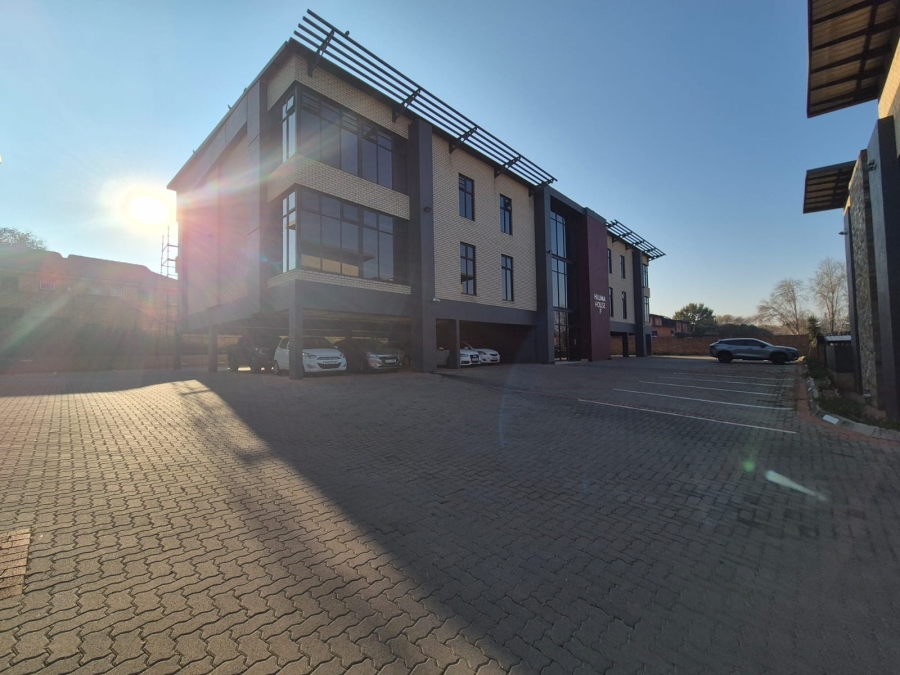Commercial Property for Sale in Die Hoewes Gauteng