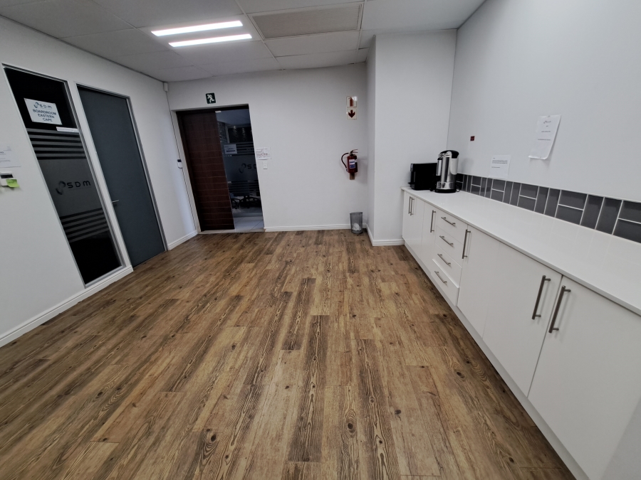Commercial Property for Sale in Die Hoewes Gauteng