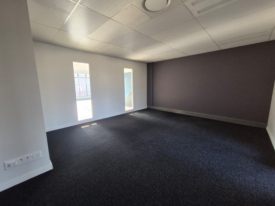 Commercial Property for Sale in Die Hoewes Gauteng