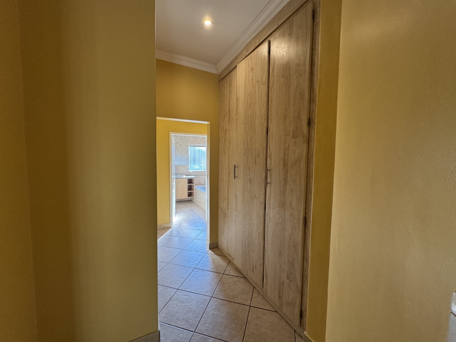 4 Bedroom Property for Sale in The Wilds Gauteng