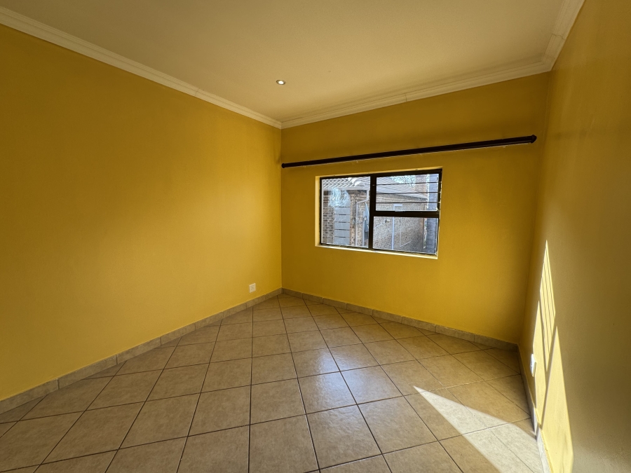 4 Bedroom Property for Sale in The Wilds Gauteng