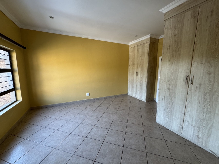 4 Bedroom Property for Sale in The Wilds Gauteng