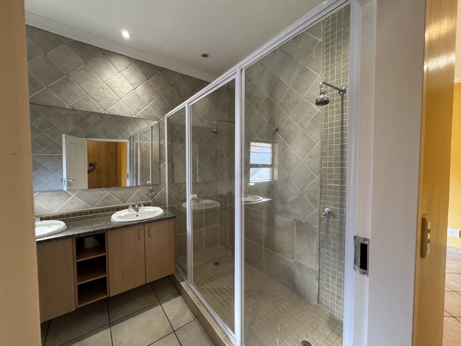 4 Bedroom Property for Sale in The Wilds Gauteng
