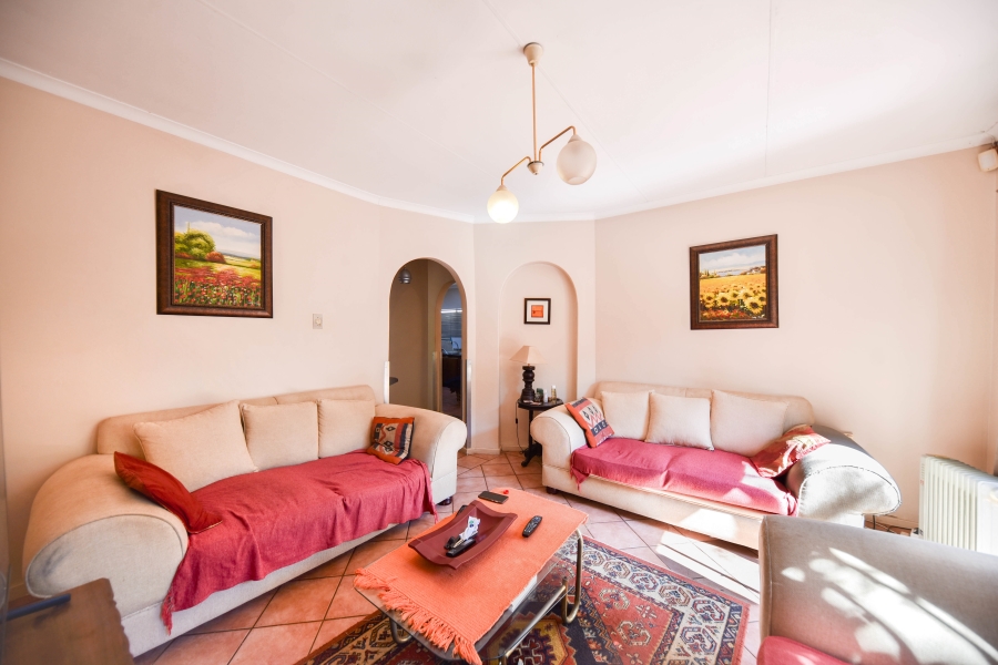 3 Bedroom Property for Sale in Garsfontein Gauteng