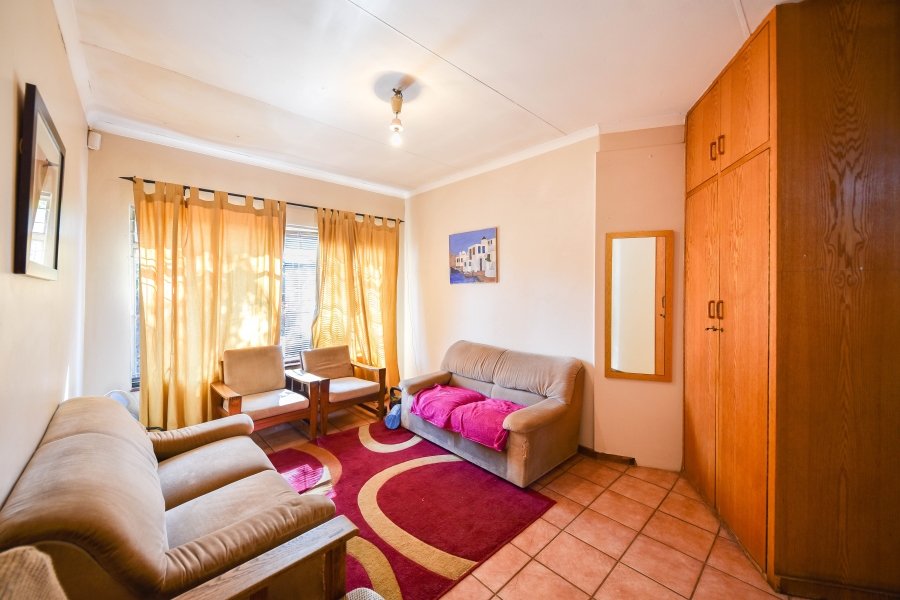 3 Bedroom Property for Sale in Garsfontein Gauteng