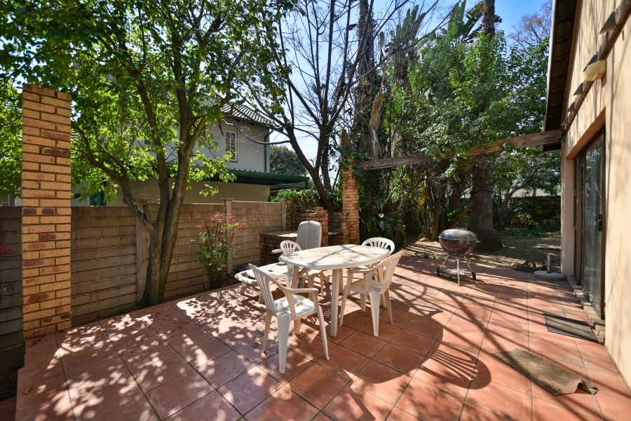 3 Bedroom Property for Sale in Garsfontein Gauteng