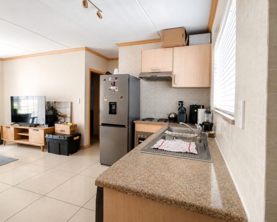 1 Bedroom Property for Sale in Noordwyk Gauteng
