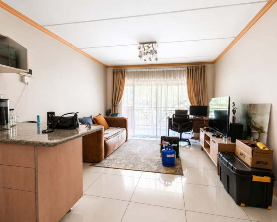 1 Bedroom Property for Sale in Noordwyk Gauteng