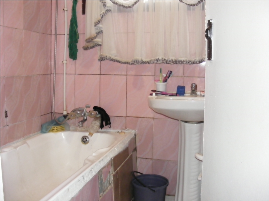 3 Bedroom Property for Sale in Lenasia South Gauteng