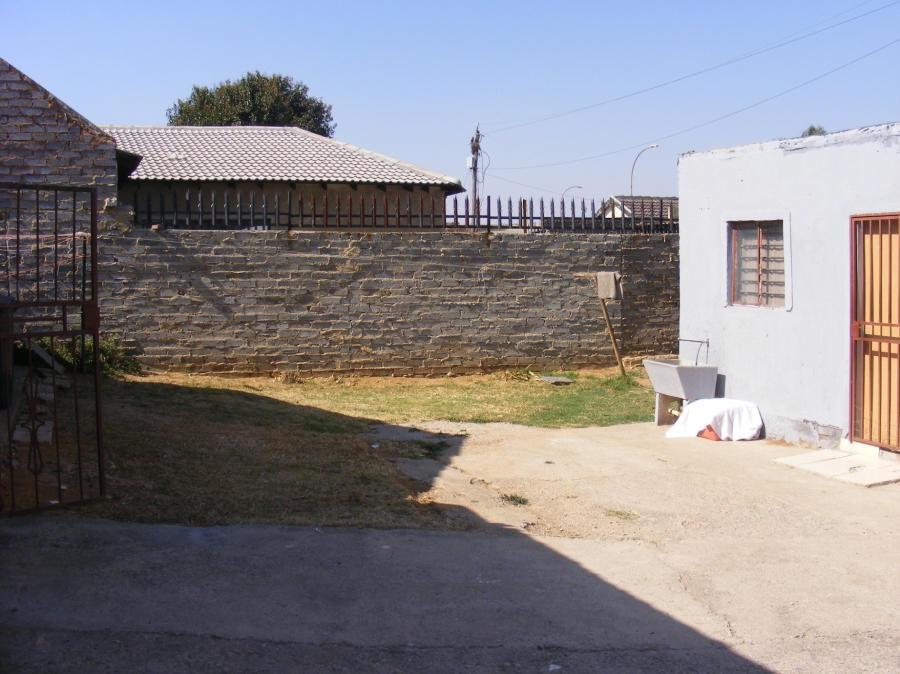 3 Bedroom Property for Sale in Lenasia South Gauteng