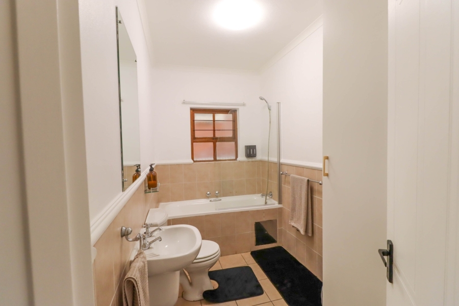To Let 2 Bedroom Property for Rent in Bryanston Gauteng