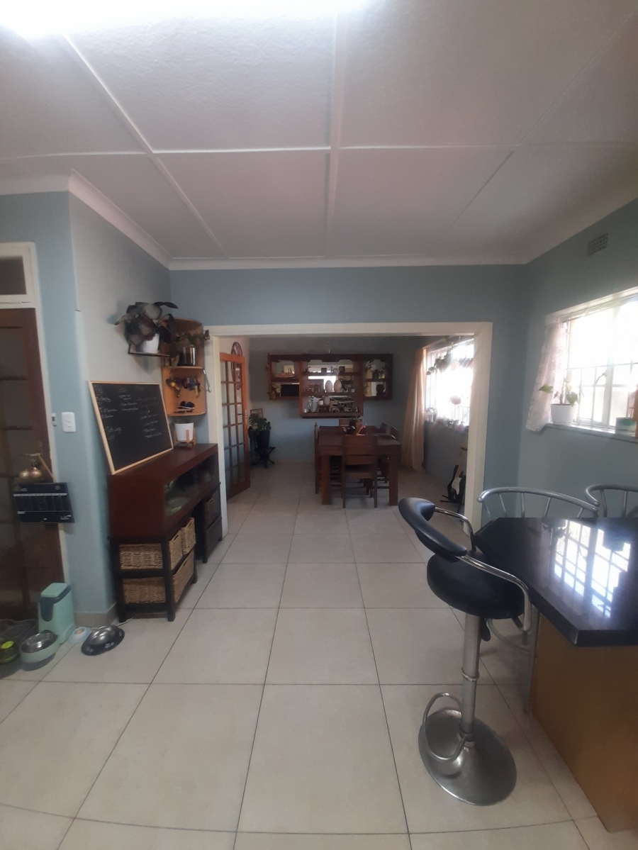 3 Bedroom Property for Sale in Linmeyer Gauteng