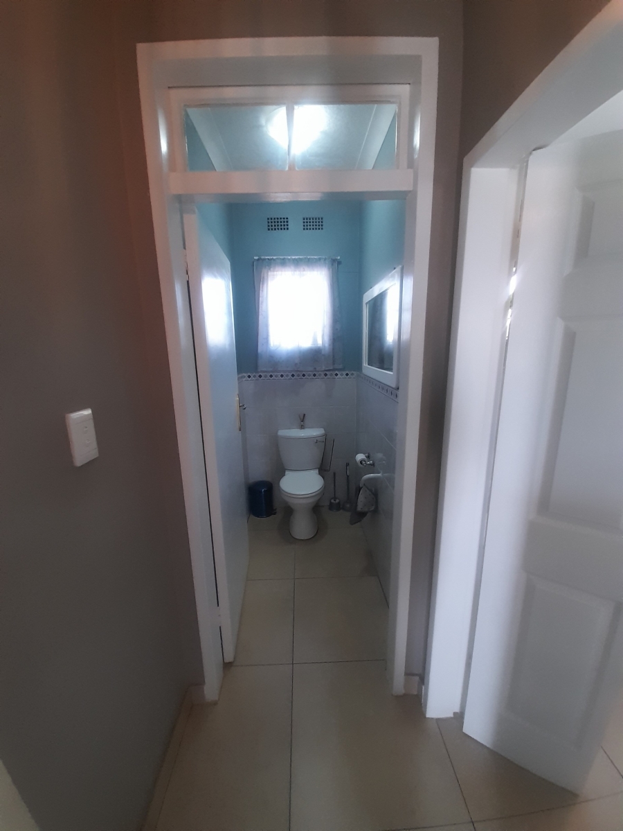 3 Bedroom Property for Sale in Linmeyer Gauteng