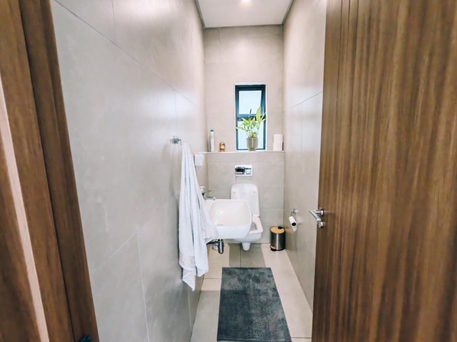 To Let 3 Bedroom Property for Rent in Morningside Gauteng